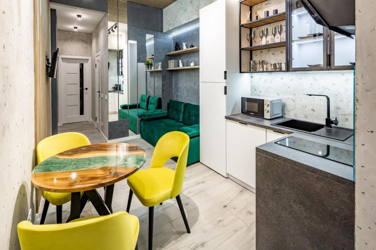 Alfa Apartments Kulisha 12 Lviv Bagian luar foto