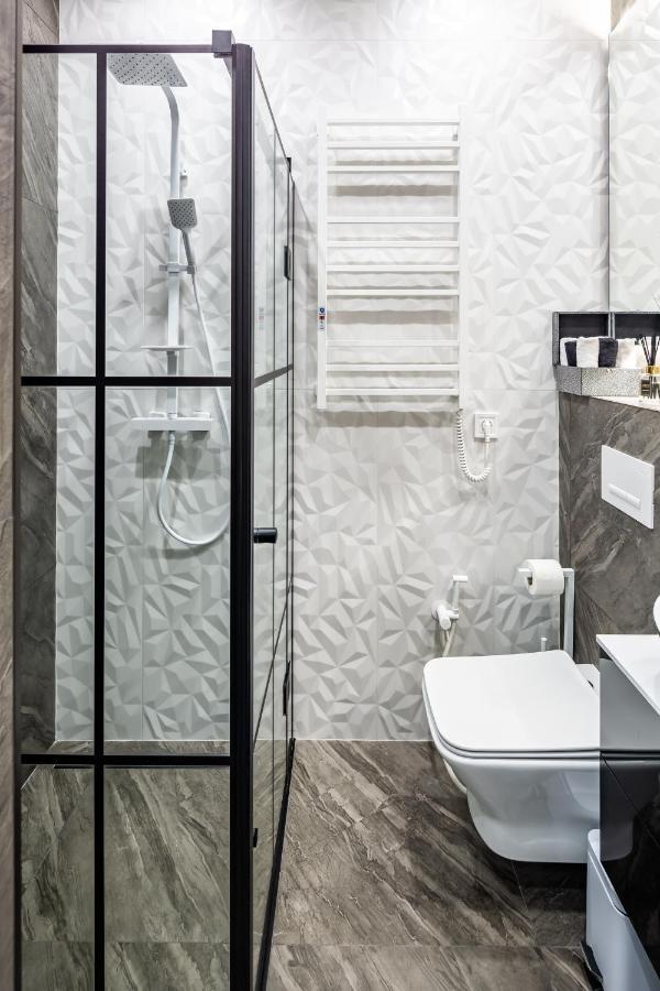 Alfa Apartments Kulisha 12 Lviv Bagian luar foto