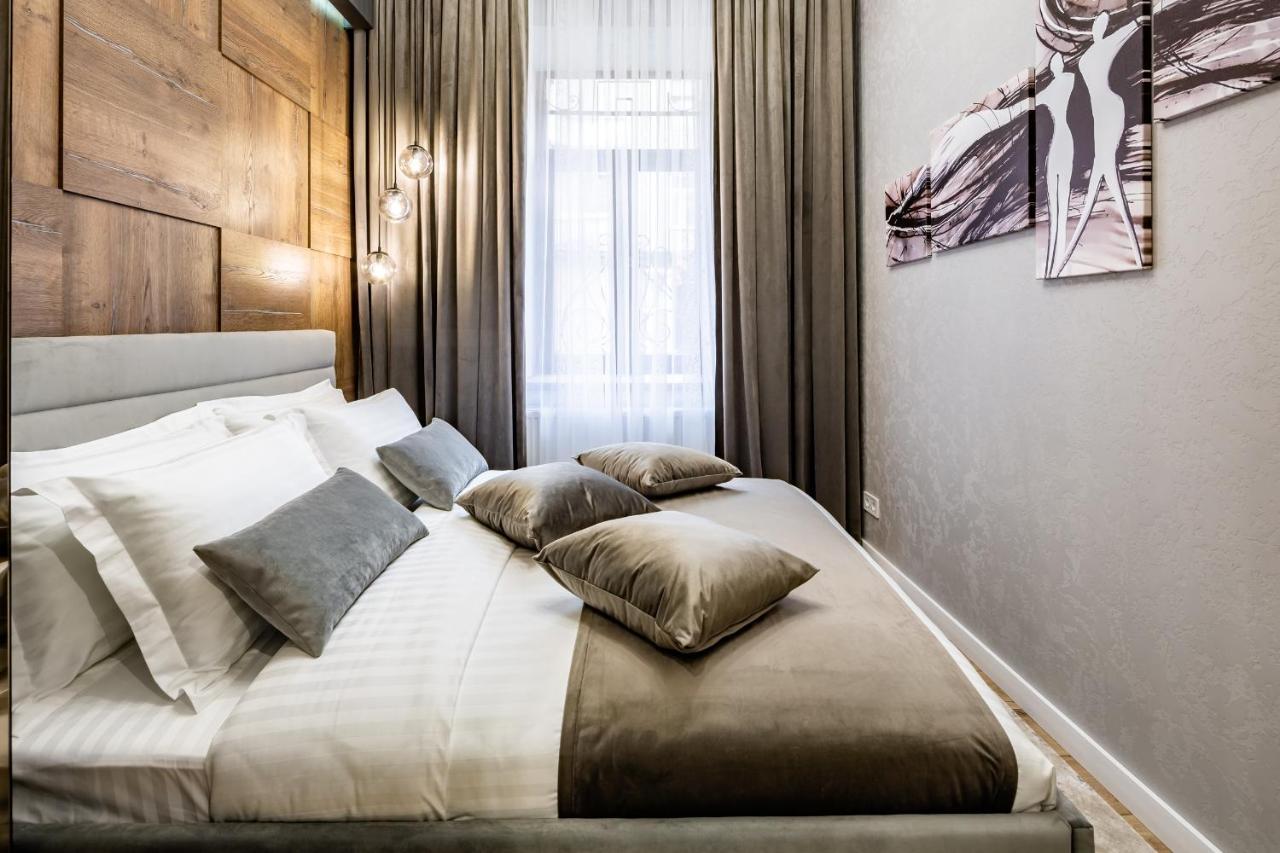 Alfa Apartments Kulisha 12 Lviv Bagian luar foto